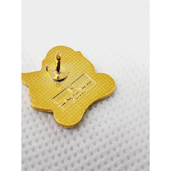 Ontario Floral Pin - Embrace the Beauty of Ontario with Our Exquisite Floral Pin - Picture 9 of 16